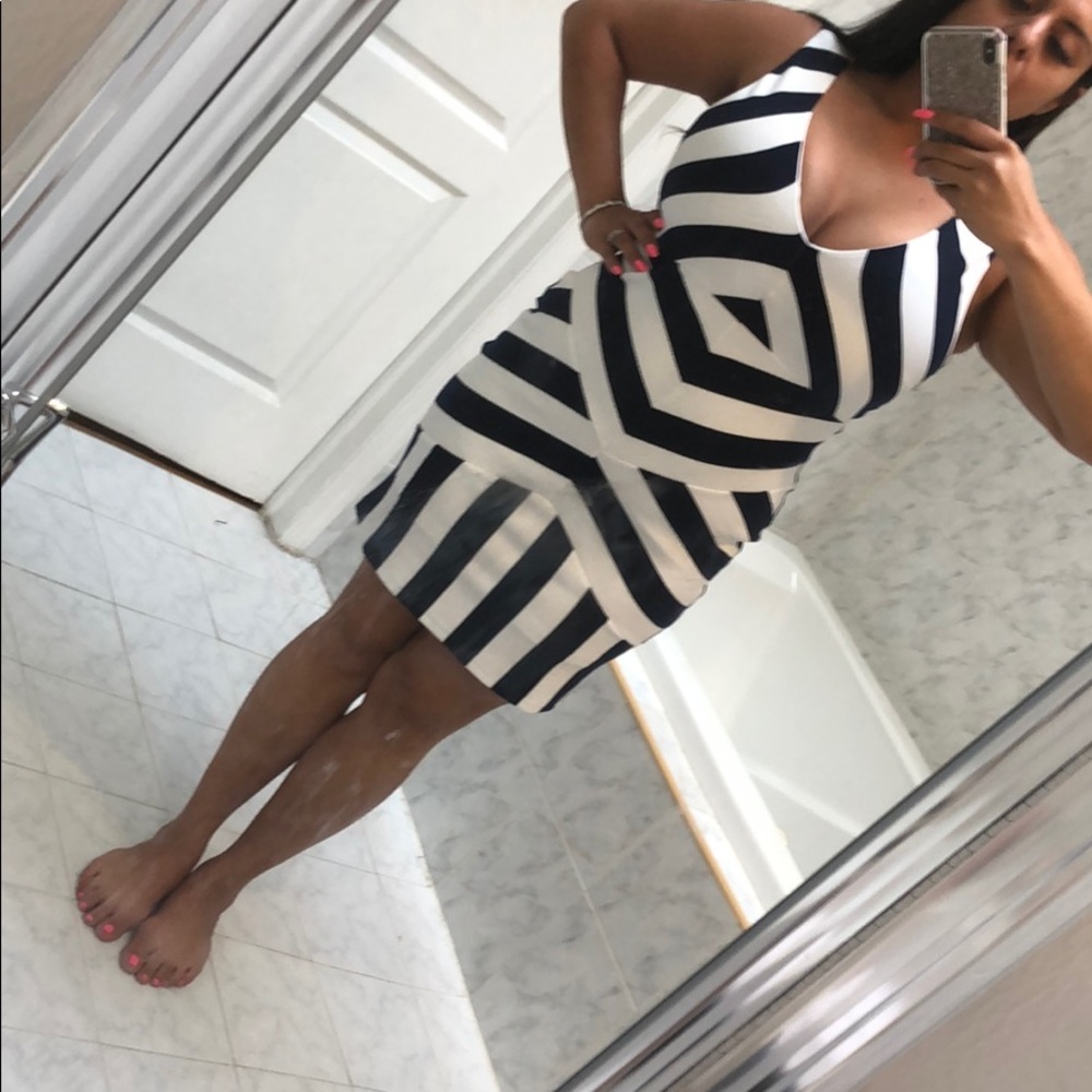 #74 Navy & White mini dress - Picture 3 of 7